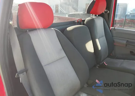 2007 Chevrolet Silverado 1500 Work Truck z USA, uszkodzony, nr VIN 1GCEC14C87Z584693